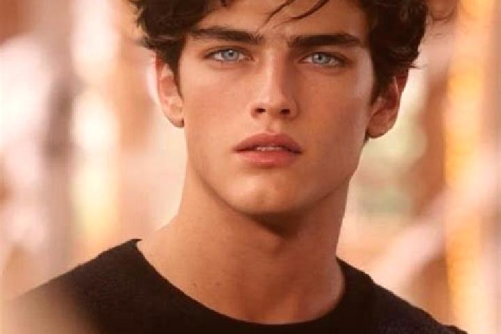 Avery, 26, a auburn blue-eyed mediterranean companion based in Chocerady. Offering Overnight, OWO, Fetish, Prostate Massage. Available for incall and outcall...