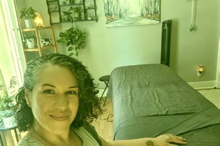 Avery, 26, a black grey-eyed mixed companion based in Austinburg. Offering Erotic Massage, Dinner Date, Party Girl. Available for incall and outcall, day and...