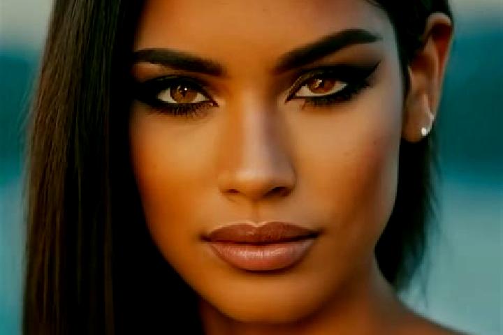 Avery, 26, a black hazel-eyed latina companion based in Bekondo. Offering Roleplay, Couples, Prostate Massage. Available for incall and outcall, day and even...