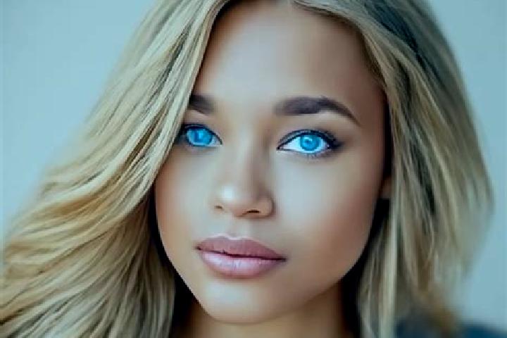 Avery, 26, a blonde blue-eyed latina companion based in Riga. Offering Domination, Massage, Roleplay, Striptease, Dinner Date. Available for incall and outca...