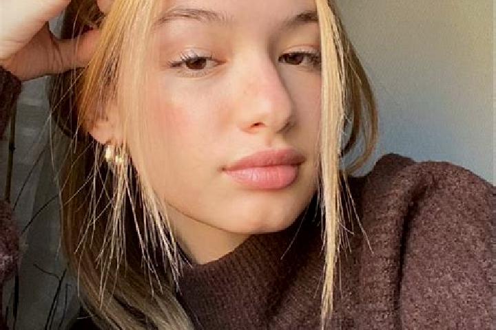 Avery, 26, a blonde brown-eyed mixed companion based in Sobang. Offering Duos, Massage, CIM. Available for incall and outcall, overnight bookings available.