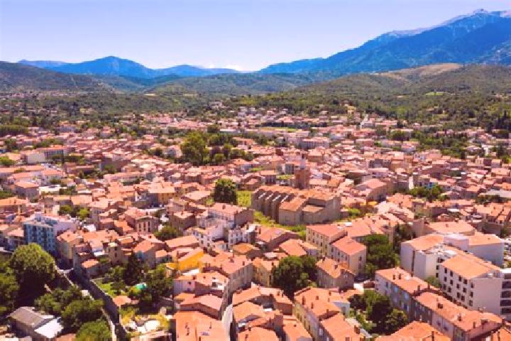Avery, 26 — Escort in Prades, France