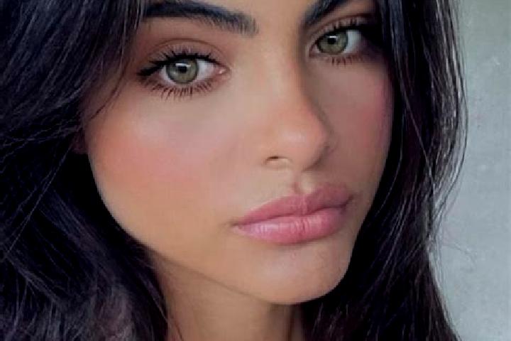 Avery, 27, a black hazel-eyed middle eastern companion based in Firmat. Offering Erotic Massage, Deep French Kissing, Tantra, Dinner Date, Party Girl. Availa...