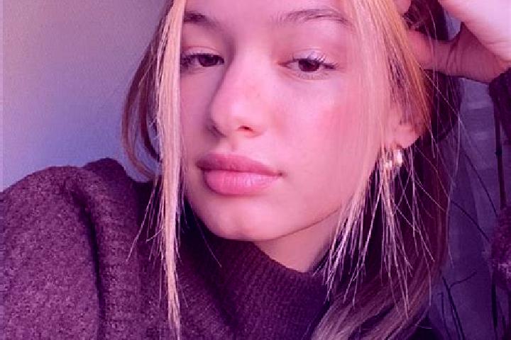 Avery, 27, a blonde brown-eyed mixed companion based in Iwamotocho. Offering GFE, BDSM, Deep French Kissing. Available for incall and outcall, overnight book...