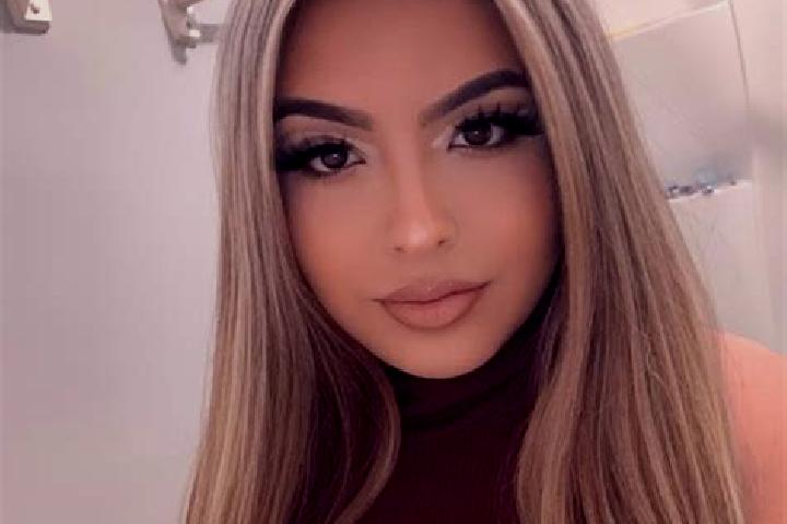 Avery, 27, a blonde dark-eyed latina companion based in Zhigong. Offering GFE, 69, Duos. Available for incall and outcall, day and evening dates.