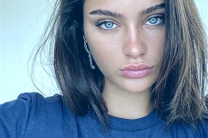 Avery, 27, a brunette brown-eyed european companion based in Eravur Town. Offering Roleplay, CIM, Dinner Date. Available for incall and outcall, overnight bo...