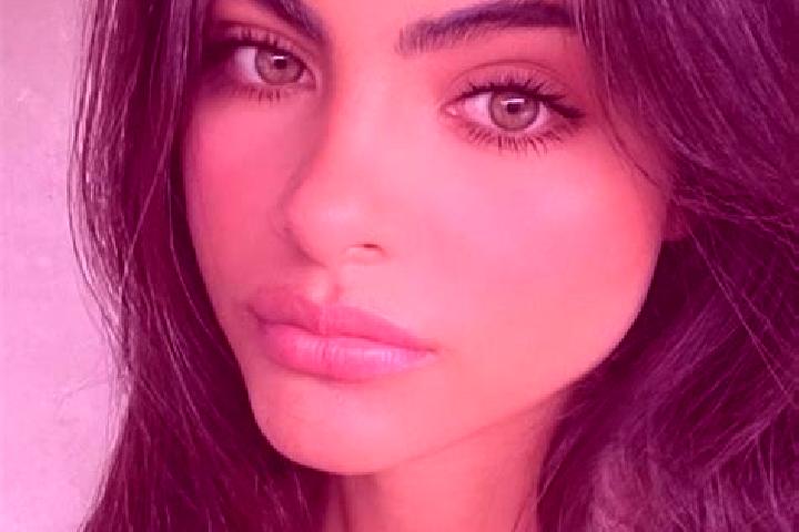Avery, 27, a brunette brown-eyed middle eastern companion based in Insurgente Picote. Offering Roleplay, Massage, Couples. Available for incall and outcall, ...