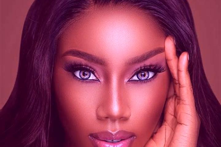 Avery, 27, a chestnut blue-eyed ebony companion based in Kenhorst. Offering Striptease, OWO, Deep French Kissing, 69, Travel Companion. Available for incall ...