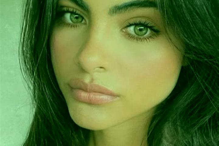 Avery, 27, a chestnut green-eyed indian companion based in Mareau-aux-Bois. Offering Tantra, Striptease, Duos. Available for incall and outcall, overnight bo...