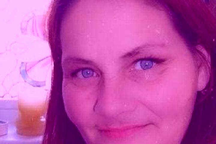 Avery, 27, a red dark-eyed slavic companion based in Needingworth. Offering 69, BDSM, Tantra, Fetish, Dinner Date. Available for incall and outcall, day and ...