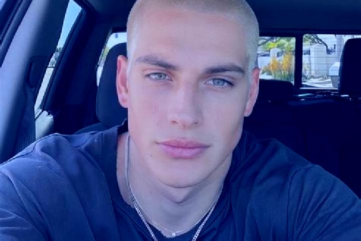 Avery, 27, a red dark-eyed slavic companion based in Vass. Offering 69, Fetish, Couples, Deep French Kissing. Available for incall and outcall, overnight boo...