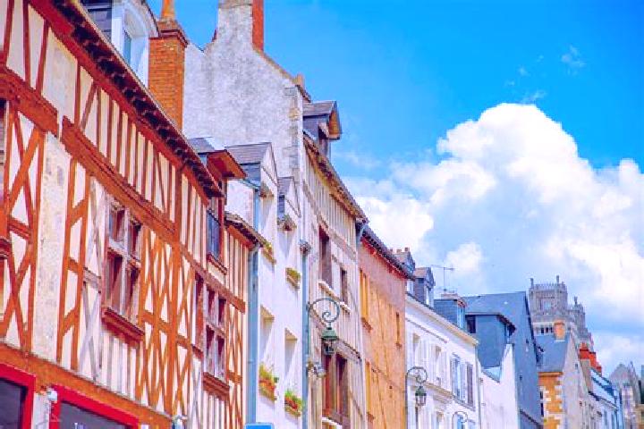 Avery, 27 — Escort in Ay, France