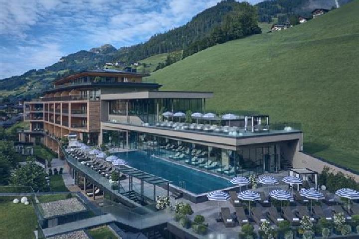 Avery, 27 — Escort in Muehlbach am Hochkoenig, Austria