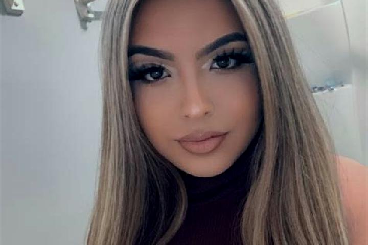 Avery, 28, a blonde amber-eyed latina companion based in Pont-Saint-Pierre. Offering CIM, Duos, OWO. Available for incall and outcall, overnight bookings ava...