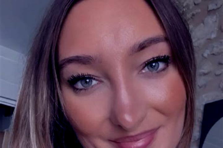 Avery, 28 — Escort in Fericy, France