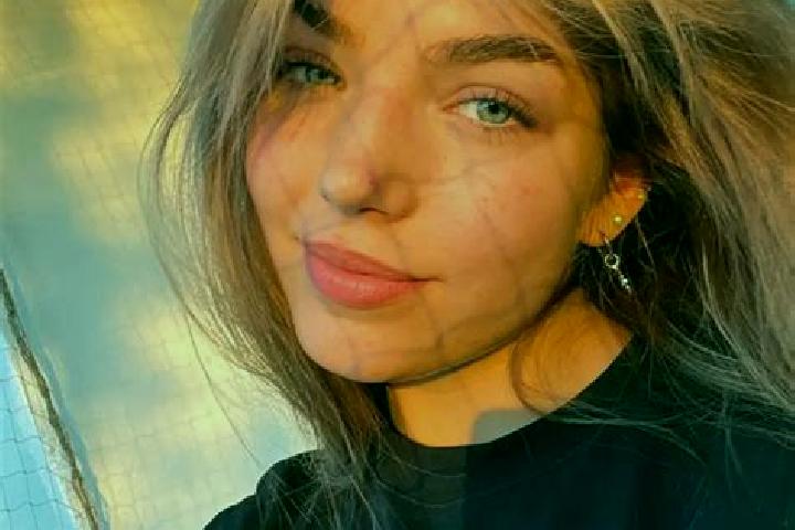 Avery, 28 — Escort in Fibis, Romania
