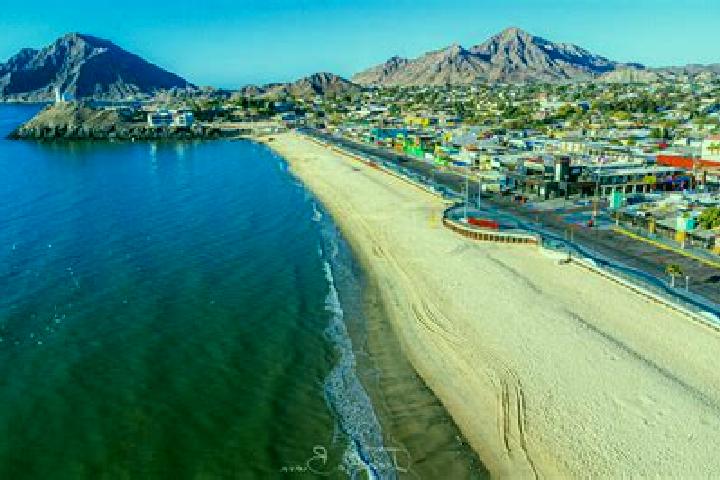 Avery, 28 — Escort in San Felipe, Peru
