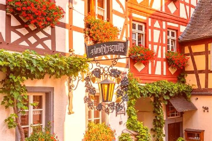 Avery, 28 — Escort in Schloben, Germany