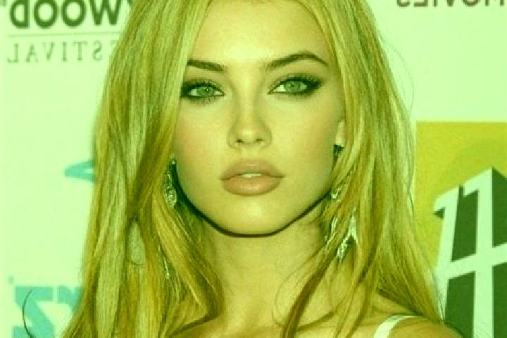 Avery, 29, a blonde hazel-eyed mediterranean companion based in La Martinica. Offering Striptease, Prostate Massage, Travel Companion. Available for incall a...