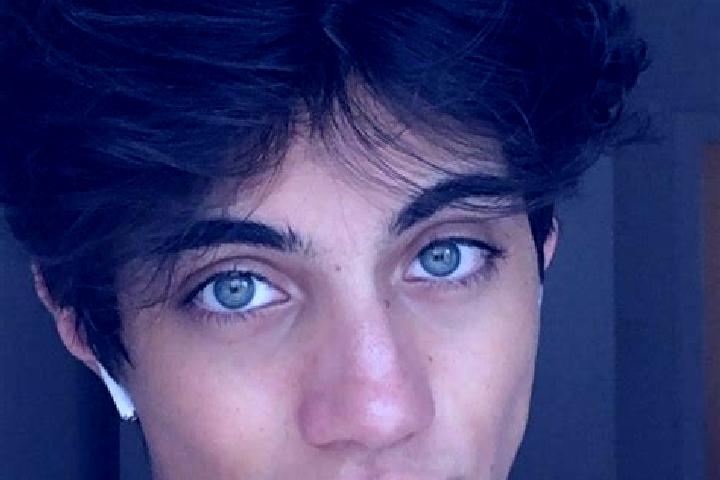 Avery, 29, a chestnut green-eyed caucasian companion based in Ingrandes. Offering Party Girl, A-Level, Deep French Kissing. Available for incall and outcall,...