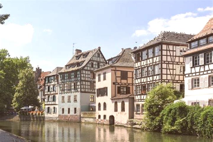 Avery, 29 — Escort in Souffelweyersheim, France