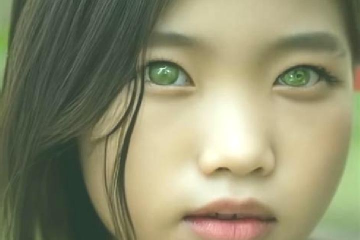 Avery, 30, a auburn green-eyed asian companion based in Seesen. Offering Roleplay, Party Girl, Striptease, Domination, CIM. Available for incall and outcall,...