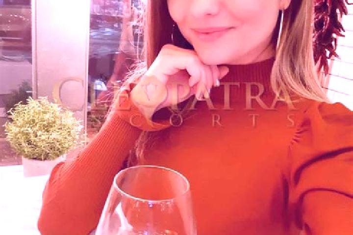 Avery, 30, a red grey-eyed mediterranean companion based in Puerta Pulache. Offering A-Level, Couples, OWO, Party Girl, Dinner Date. Available for incall and...