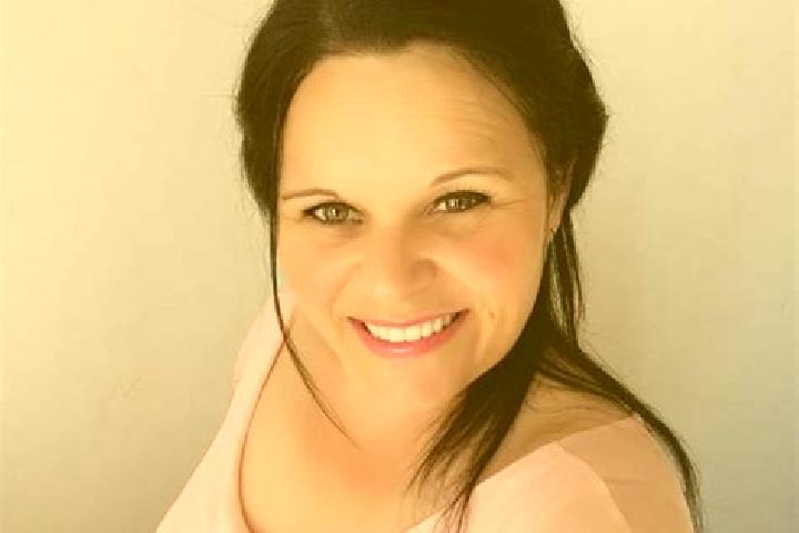 Avery, 30 — Escort in Grosii Tiblesului, Romania
