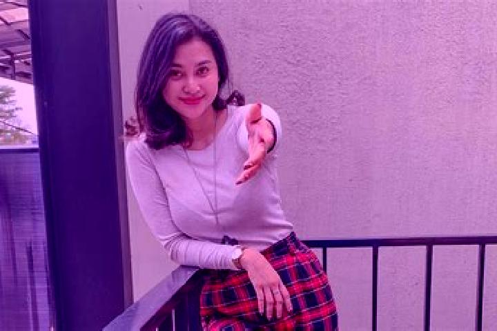 Avery, 30 — Escort in Kertosono, Indonesia