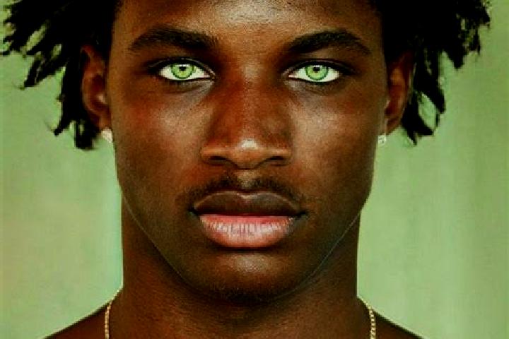 Avery, 31, a black green-eyed caribbean companion based in Peypin. Offering Erotic Massage, GFE, Domination. Available for incall and outcall, day and evenin...