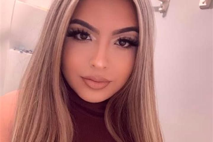 Avery, 31, a blonde amber-eyed latina companion based in Ramsbottom. Offering Duos, Striptease, Prostate Massage. Available for incall and outcall, day and e...