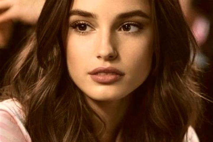 Avery, 31, a brunette brown-eyed middle eastern companion based in Humilladero. Offering BDSM, A-Level, Roleplay, Travel Companion. Available for incall and ...