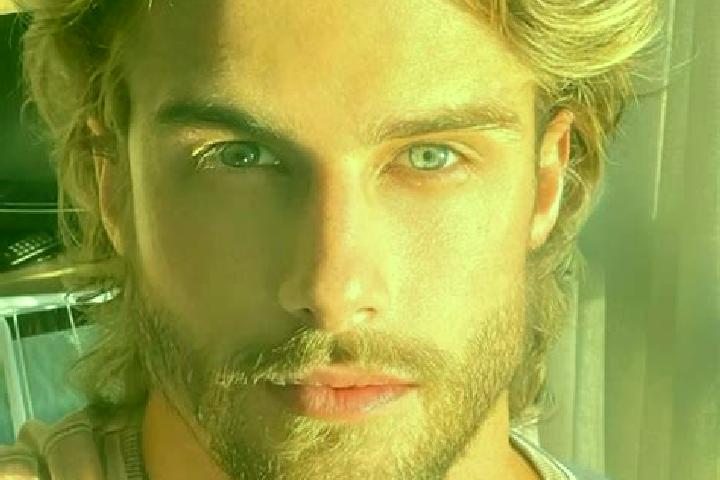 Avery, 31, a dark blonde blue-eyed caribbean companion based in Majikavo Lamir. Offering Roleplay, Girlfriend Experience, Dinner Date. Available for incall a...