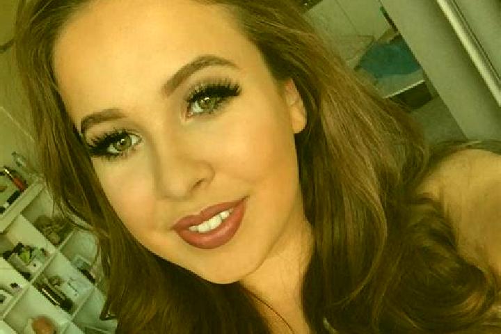 Avery, 31, a dark blonde dark-eyed mixed companion based in Ngatea. Offering Striptease, Girlfriend Experience, Erotic Massage, A-Level. Available for incall...