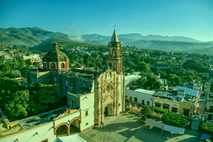 Avery, 31 — Escort in Alfredo V. Bonfil (Siete Ejidos), Mexico