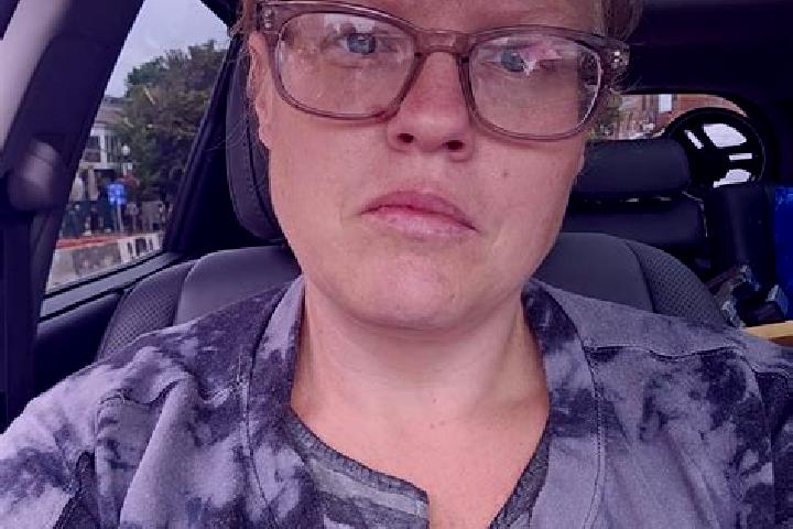 Avery, 31 — Escort in Colrain, United States