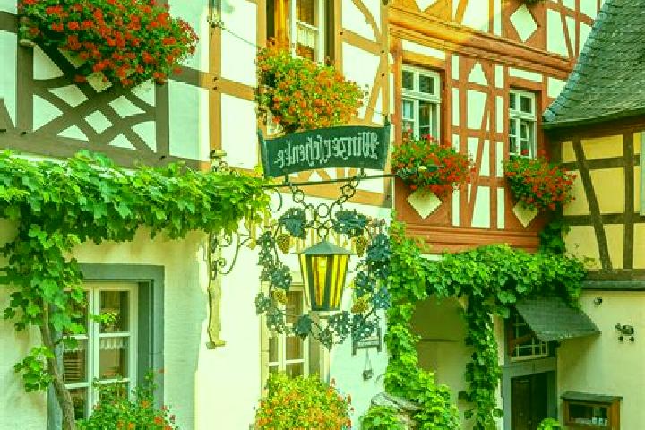 Avery, 31 — Escort in Hogersdorf, Germany