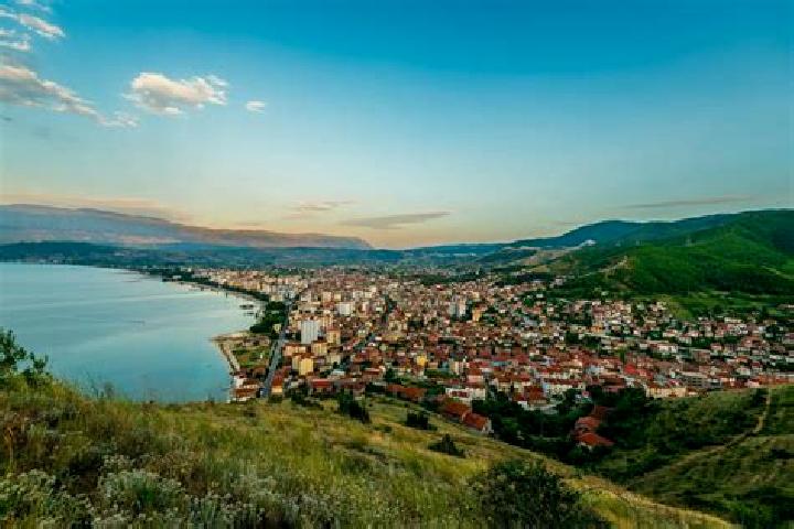 Avery, 31 — Escort in Pogradec, Albania