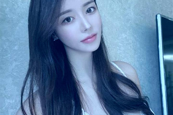 Avery, 31 — Escort in Zhuanqukou, China