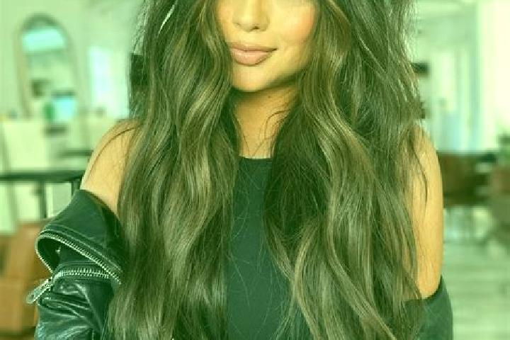 Avery, 32, a brunette dark-eyed caribbean companion based in Baw Ga Lut. Offering A-Level, BDSM, Striptease, Prostate Massage. Available for incall and outca...