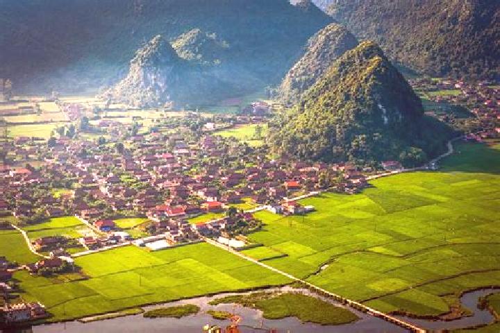 Avery, 32 — Escort in Bac Son, Vietnam