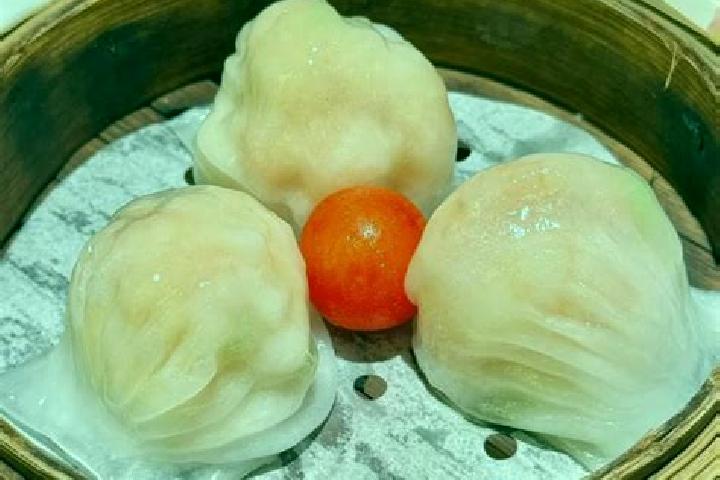Avery, 32 — Escort in Har Huxu, China
