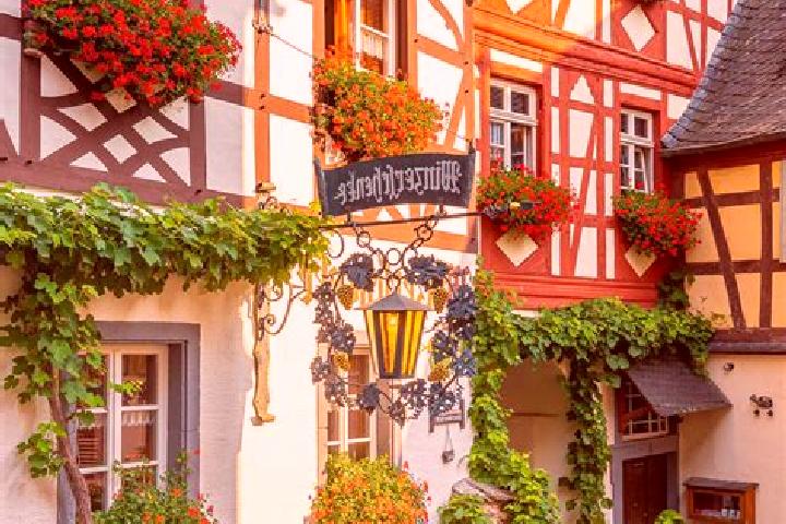Avery, 32 — Escort in Mittelfischbach, Germany