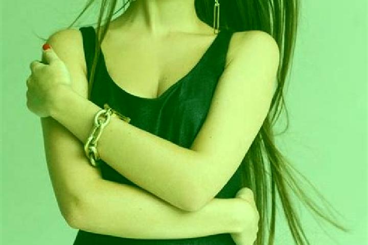 Avery, 33, a brunette dark-eyed latina companion based in Villa di Briano. Offering Dinner Date, Couples, Tantra. Available for incall and outcall, overnight...