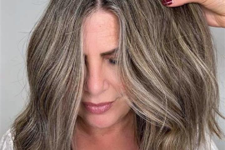 Avery, 33, a dark blonde grey-eyed caucasian companion based in Gace. Offering Massage, 69, Dinner Date. Available for incall and outcall, overnight bookings...