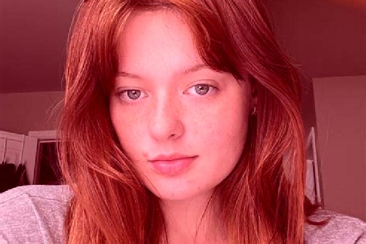 Avery, 33, a red grey-eyed european companion based in Bonnard. Offering CIM, Overnight, Striptease. Available for incall and outcall, day and evening dates.