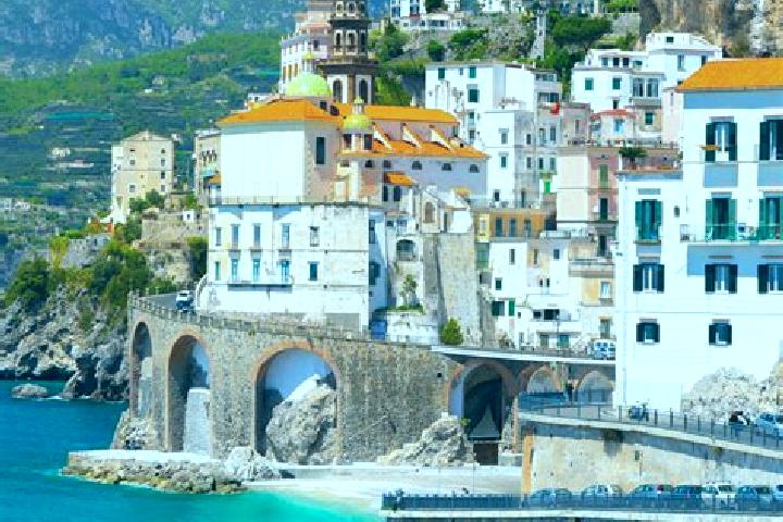 Avery, 33 — Escort in Forli, Italy