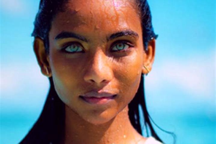 Avery, 34, a black blue-eyed indian companion based in Klampis. Offering Duos, GFE, Girlfriend Experience, Prostate Massage, Fetish. Available for incall and...
