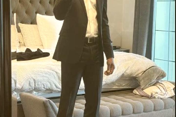 Avery, 34, a black dark-eyed european companion based in Citegal. Offering Dinner Date, Massage, Prostate Massage, OWO. Available for incall and outcall, day...