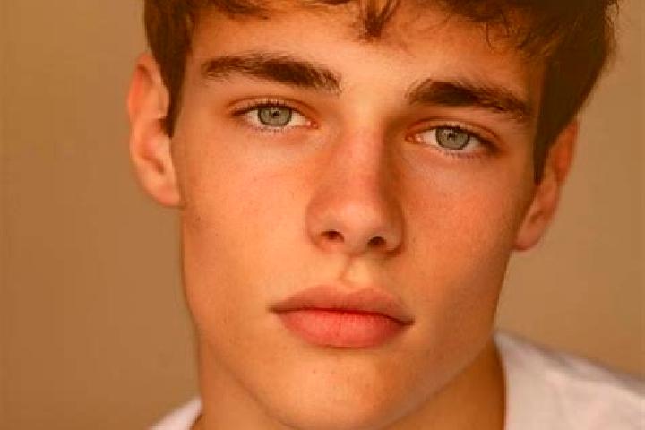 Avery, 34, a black grey-eyed caucasian companion based in Antonio Joao. Offering A-Level, Prostate Massage, 69, OWO. Available for incall and outcall, overni...